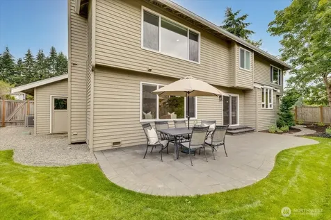 6041 118th Avenue SE Bellevue WA 98006