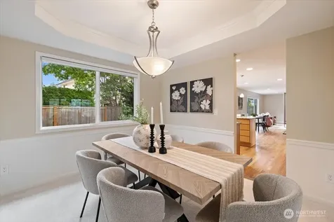 6041 118th Avenue SE Bellevue WA 98006