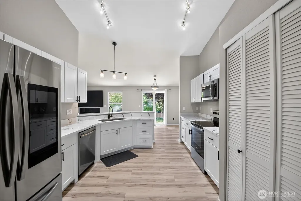 926 Chatham Dr SE Olympia WA 98513