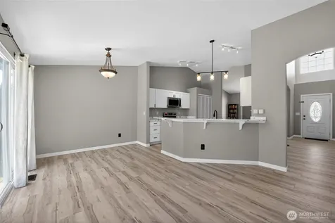 926 Chatham Dr SE Olympia WA 98513