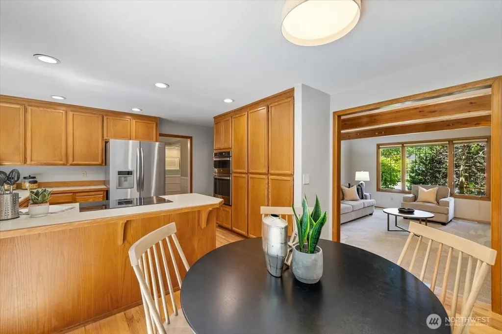 20315 NE 39th Street Sammamish WA 98074