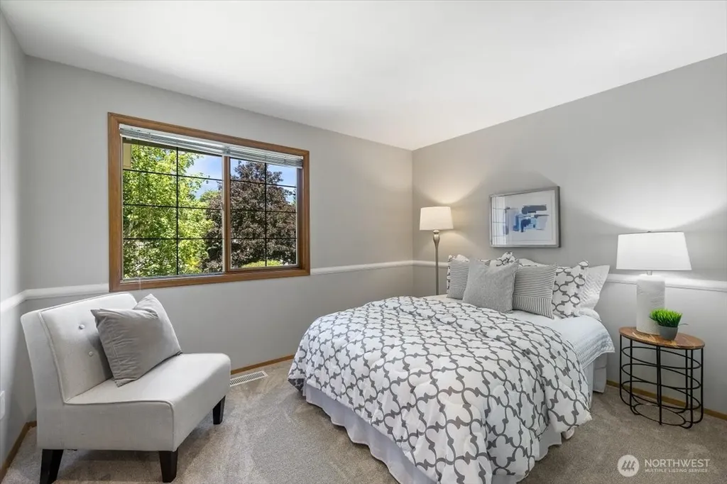 20315 NE 39th Street Sammamish WA 98074