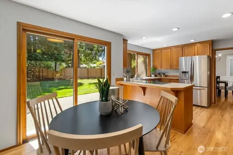 20315 NE 39th Street Sammamish WA 98074