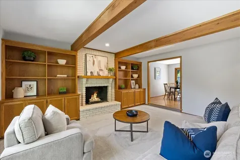 20315 NE 39th Street Sammamish WA 98074
