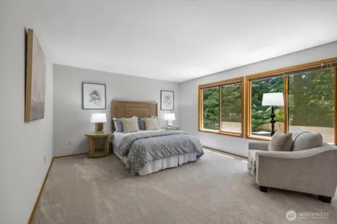 20315 NE 39th Street Sammamish WA 98074