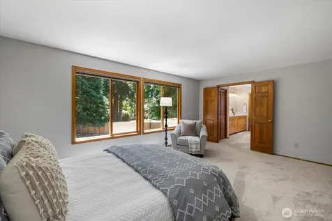 20315 NE 39th Street Sammamish WA 98074