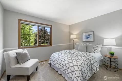 20315 NE 39th Street Sammamish WA 98074