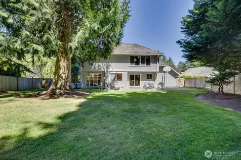 20315 NE 39th Street Sammamish WA 98074