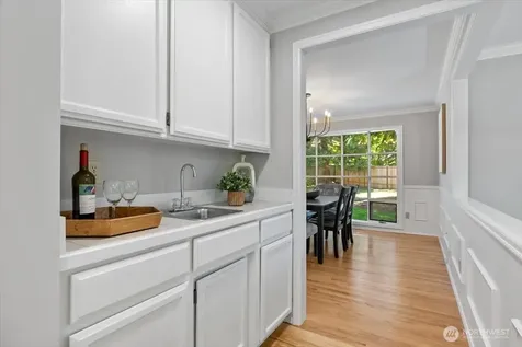 20315 NE 39th Street Sammamish WA 98074