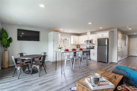 51 Phoebe Lane Manson WA 98831