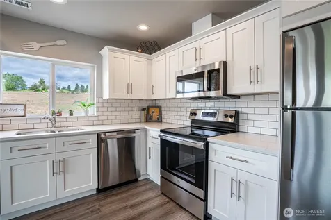 51 Phoebe Lane Manson WA 98831