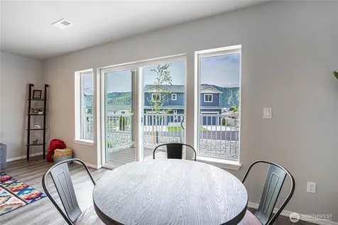 51 Phoebe Lane Manson WA 98831