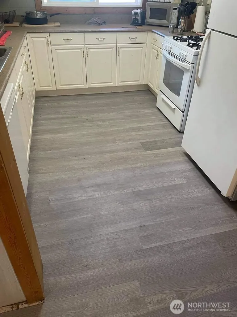 121 High Country Drive E Tonasket WA 98855