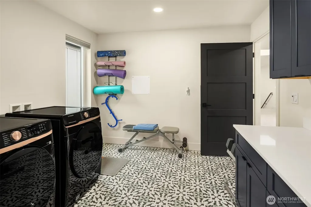 10827 104th Avenue NE Kirkland WA 98033