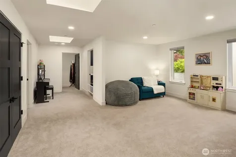 10827 104th Avenue NE Kirkland WA 98033