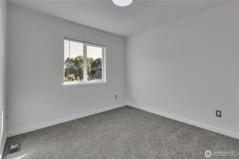 439 Hawthorne Avenue S Auburn WA 98047