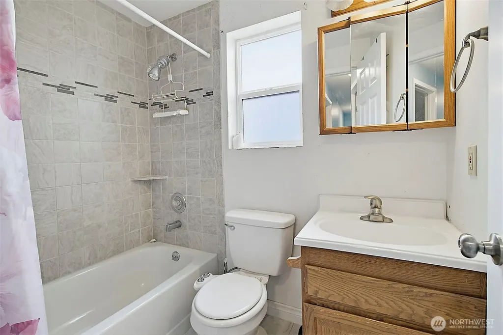 2138 K Street SE Auburn WA 98002