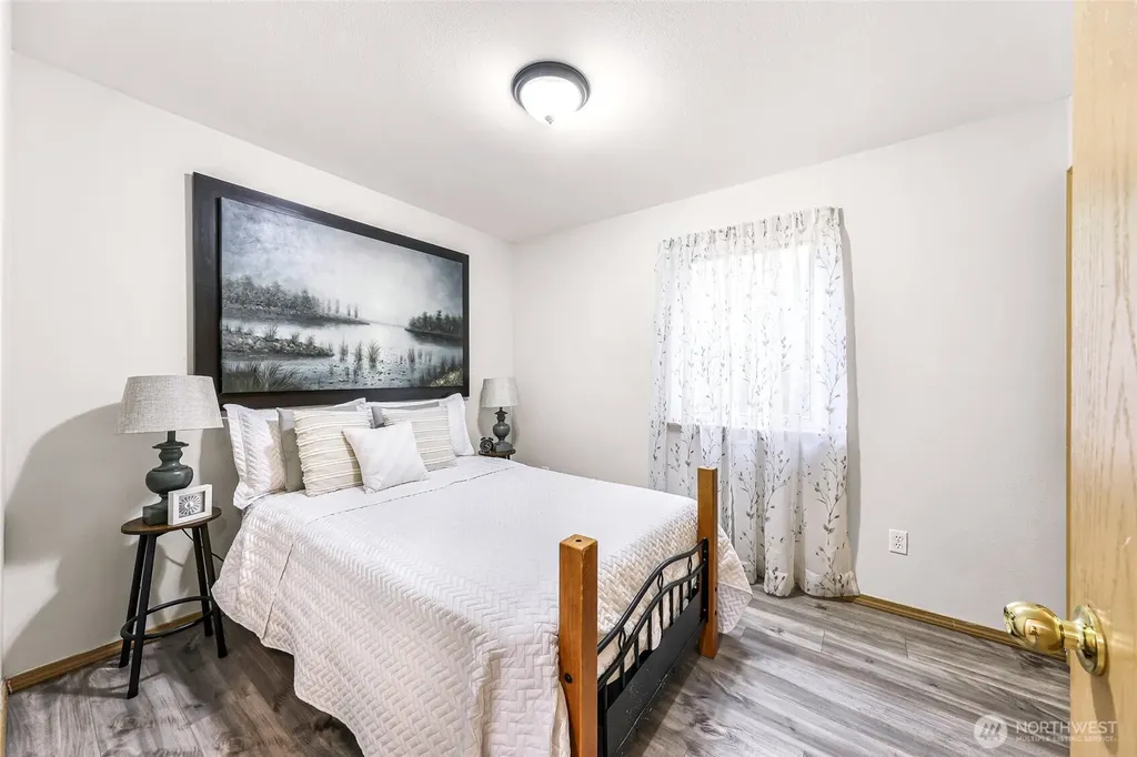 2210 Grade Road Lake Stevens WA 98258