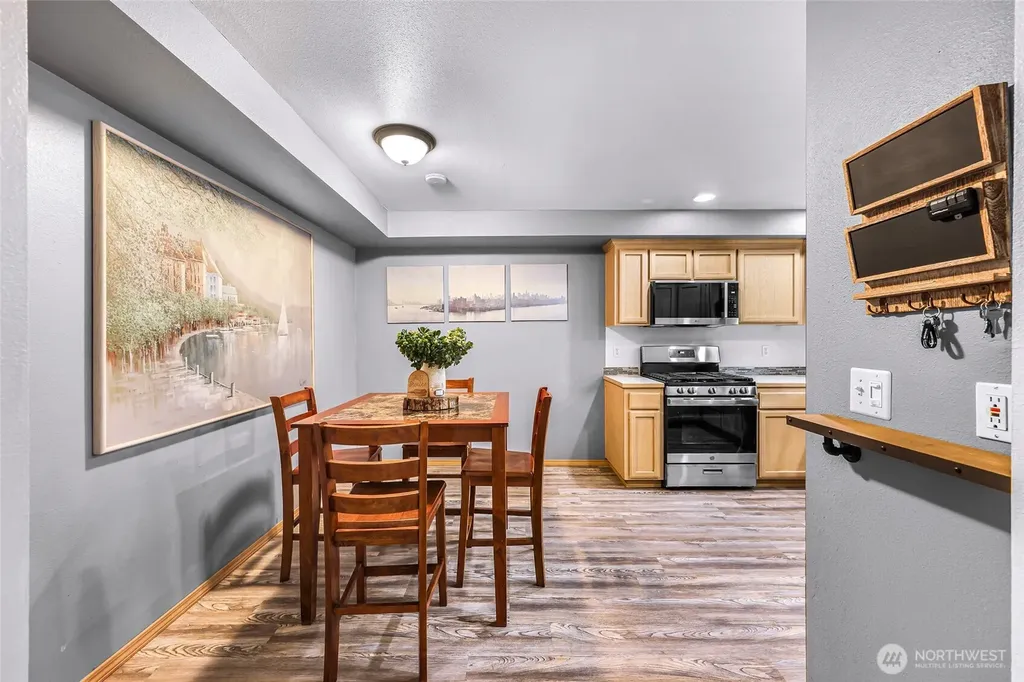 2210 Grade Road Lake Stevens WA 98258