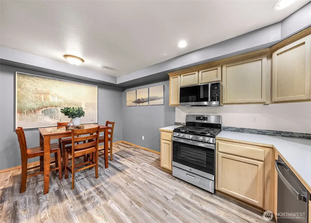 2210 Grade Road Lake Stevens WA 98258