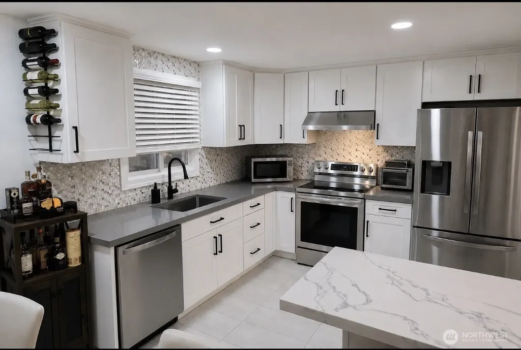 15035 29th Avenue S Seatac WA 98188