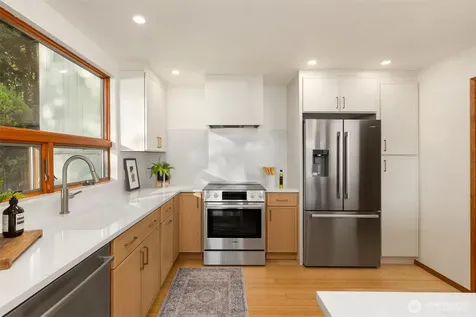 9453 Olympus Beach Road NE Bainbridge Island WA 98110