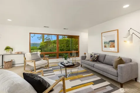9453 Olympus Beach Road NE Bainbridge Island WA 98110