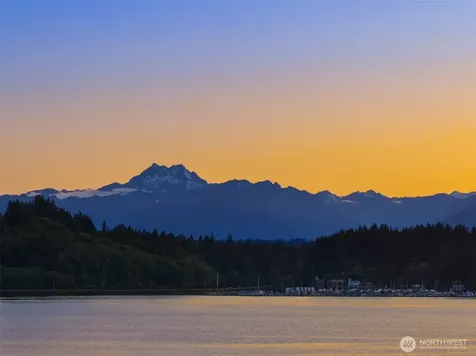 9453 Olympus Beach Road NE Bainbridge Island WA 98110