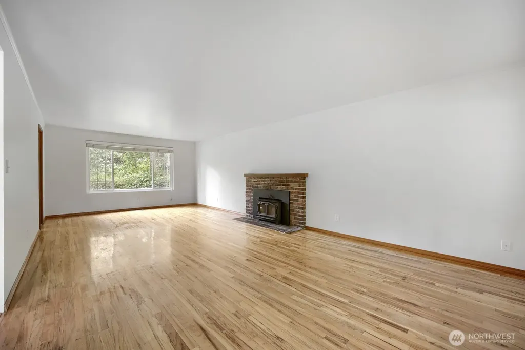 2107 SW 316th Street Federal Way WA 98023