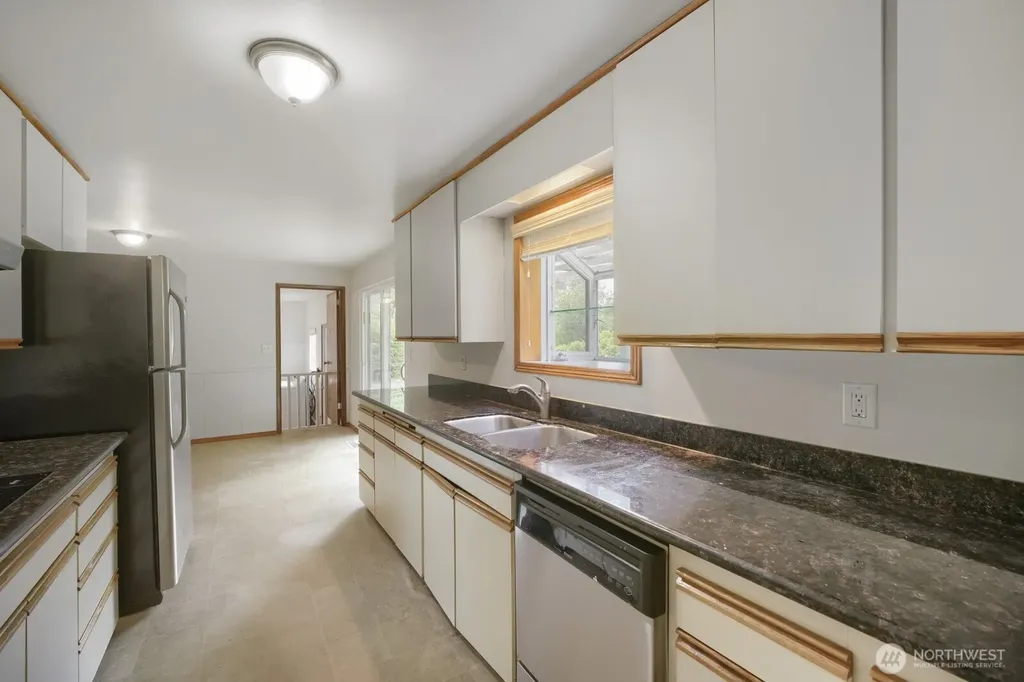2107 SW 316th Street Federal Way WA 98023