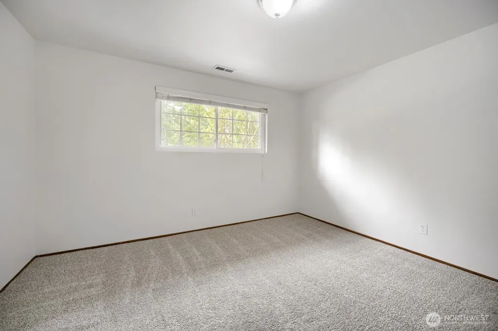 2107 SW 316th Street Federal Way WA 98023