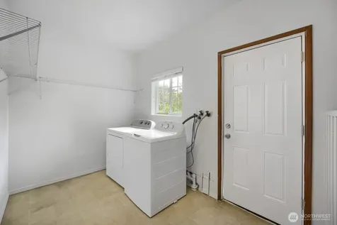 2107 SW 316th Street Federal Way WA 98023