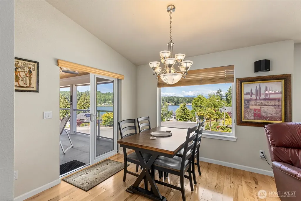 6027 Osprey Circle Bremerton WA 98312