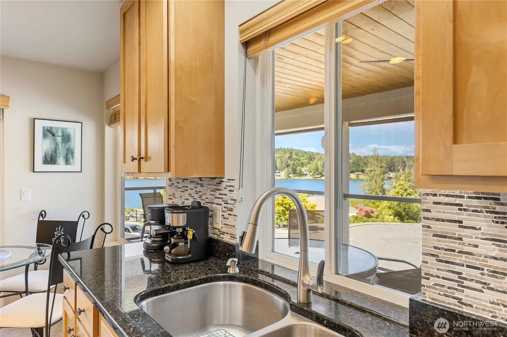 6027 Osprey Circle Bremerton WA 98312