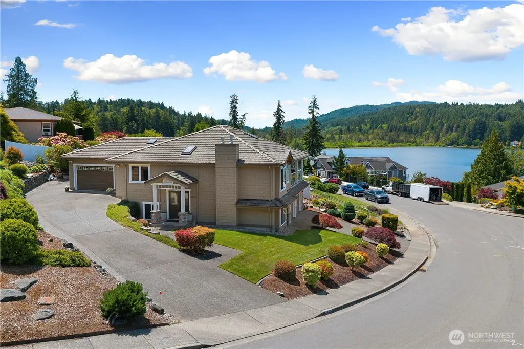 6027 Osprey Circle Bremerton WA 98312