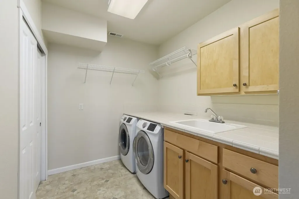 6027 Osprey Circle Bremerton WA 98312