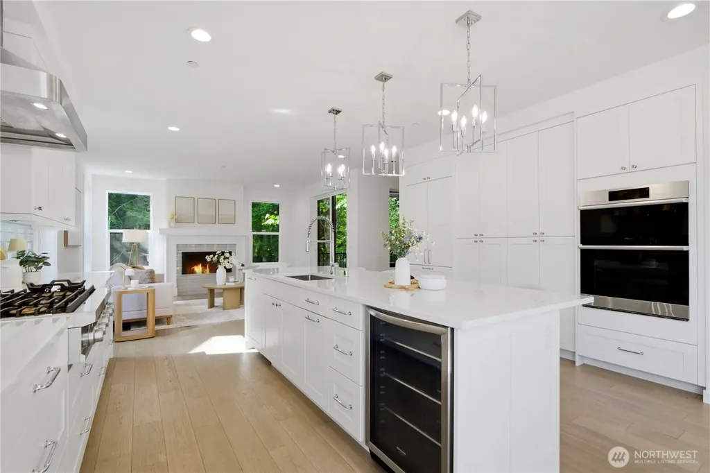 12109 NE 105th Street Kirkland WA 98033