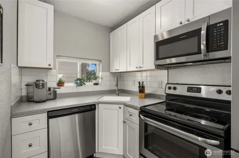 407 E Wright Avenue Tacoma WA 98404