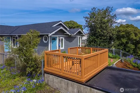 407 E Wright Avenue Tacoma WA 98404