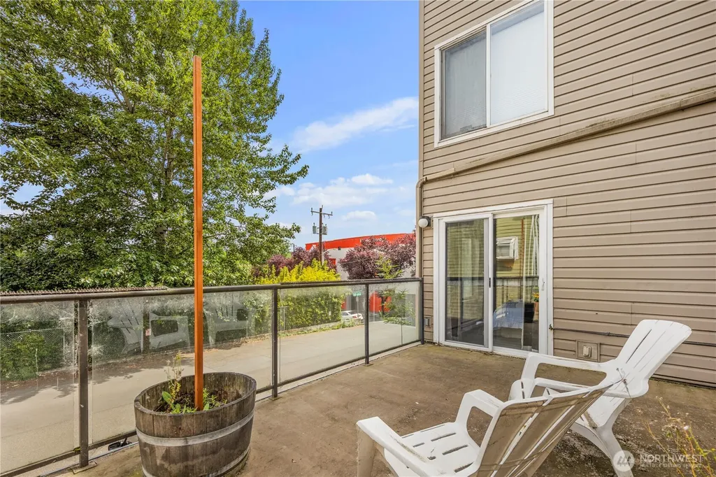 3022 SW Bradford Street Seattle WA 98126
