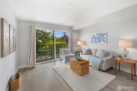 3022 SW Bradford Street Seattle WA 98126