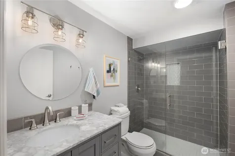 3022 SW Bradford Street Seattle WA 98126