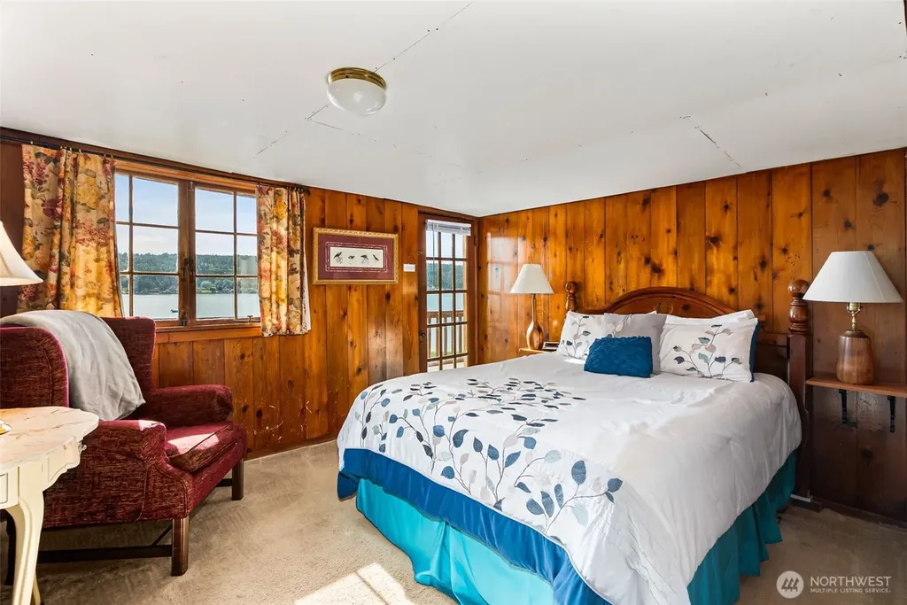 4617 Erlands Point Road NW Bremerton WA 98312