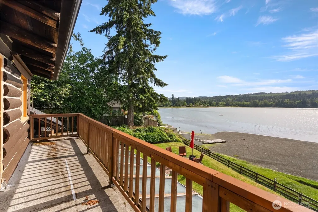 4617 Erlands Point Road NW Bremerton WA 98312