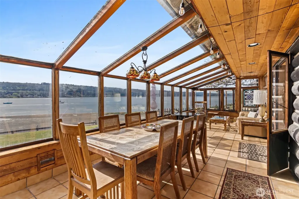 4617 Erlands Point Road NW Bremerton WA 98312