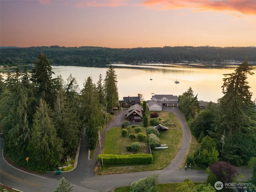 4617 Erlands Point Road NW Bremerton WA 98312