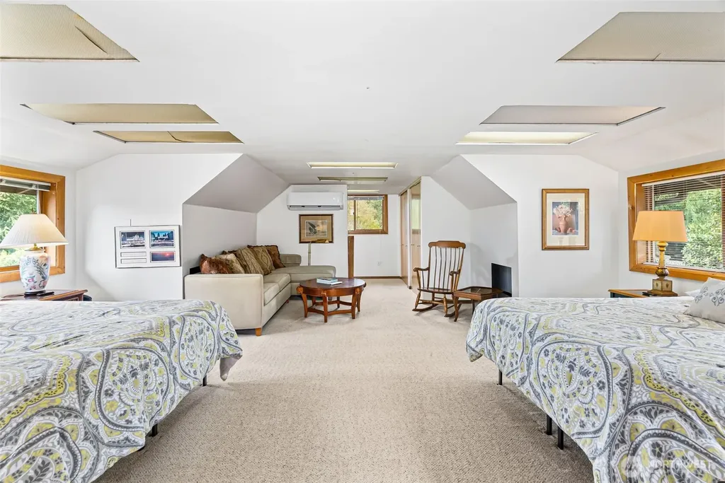 4617 Erlands Point Road NW Bremerton WA 98312