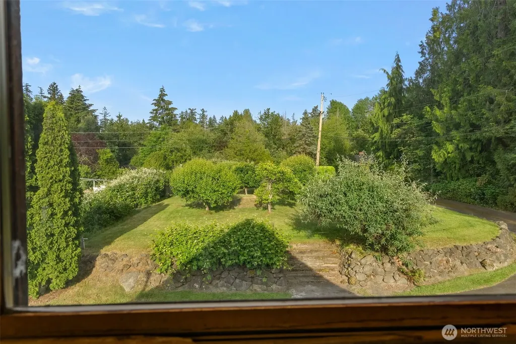 4617 Erlands Point Road NW Bremerton WA 98312