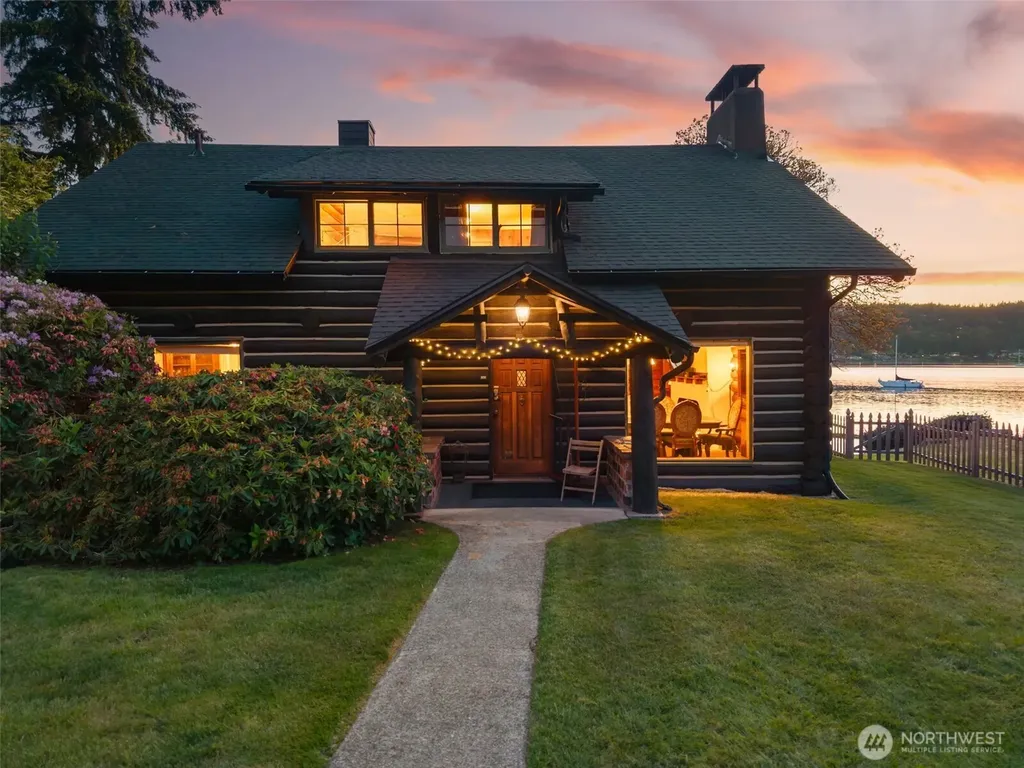 4617 Erlands Point Road NW Bremerton WA 98312