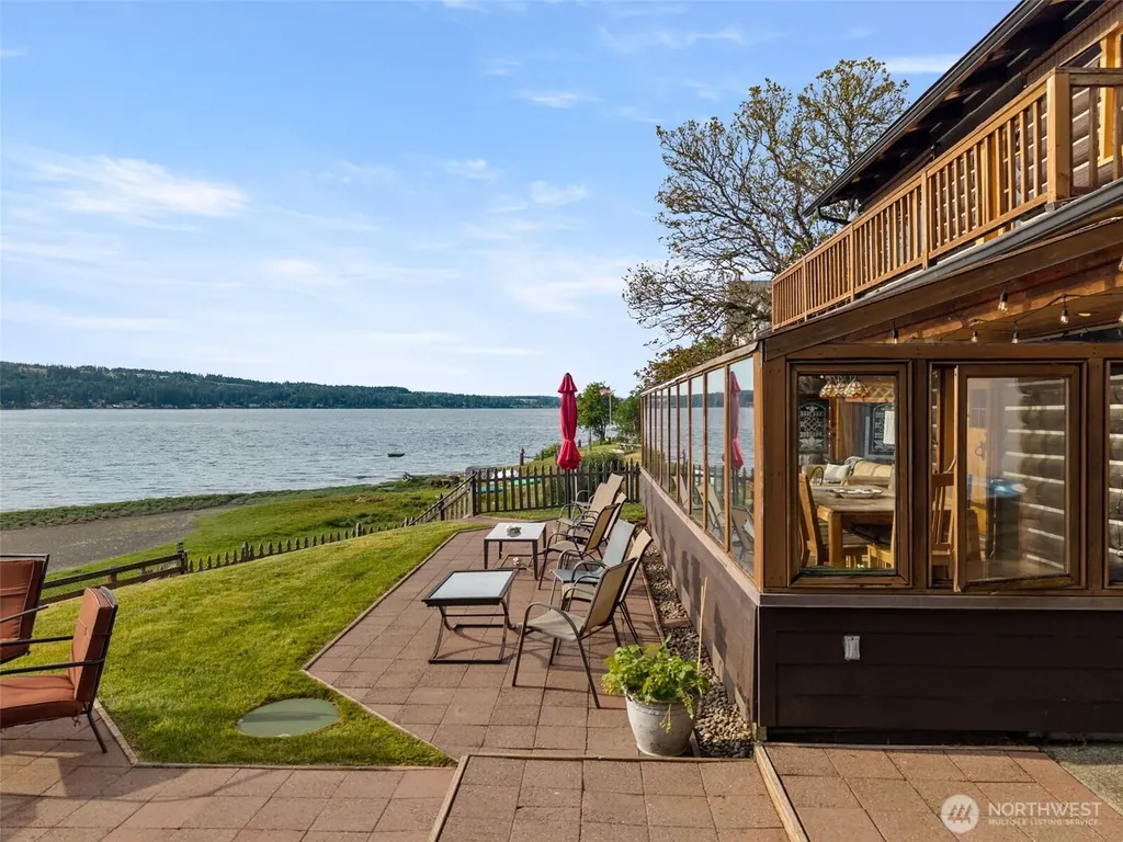 4617 Erlands Point Road NW Bremerton WA 98312